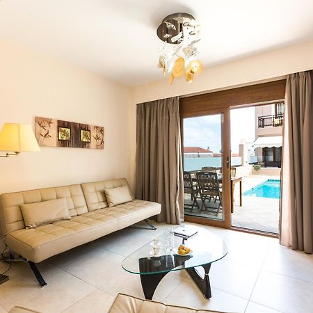 Pantheon Villas & Suites Vlikhádha Zimmer foto