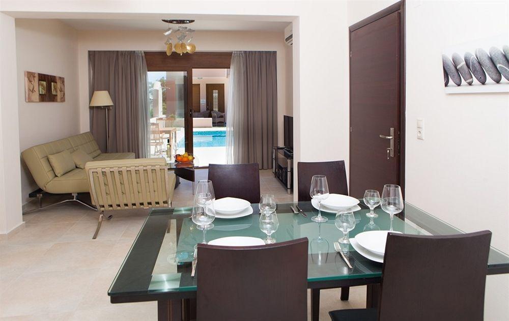 Pantheon Villas & Suites Vlikhádha Exterior foto