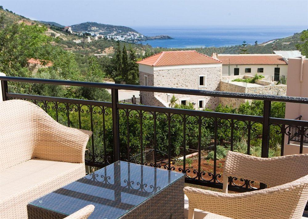 Pantheon Villas & Suites Vlikhádha Exterior foto